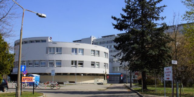 Najbardziej charakterystycznym elementem szpitala przy ul. Lutyckiej w Poznaniu pozostaje rotunda z przychodniami